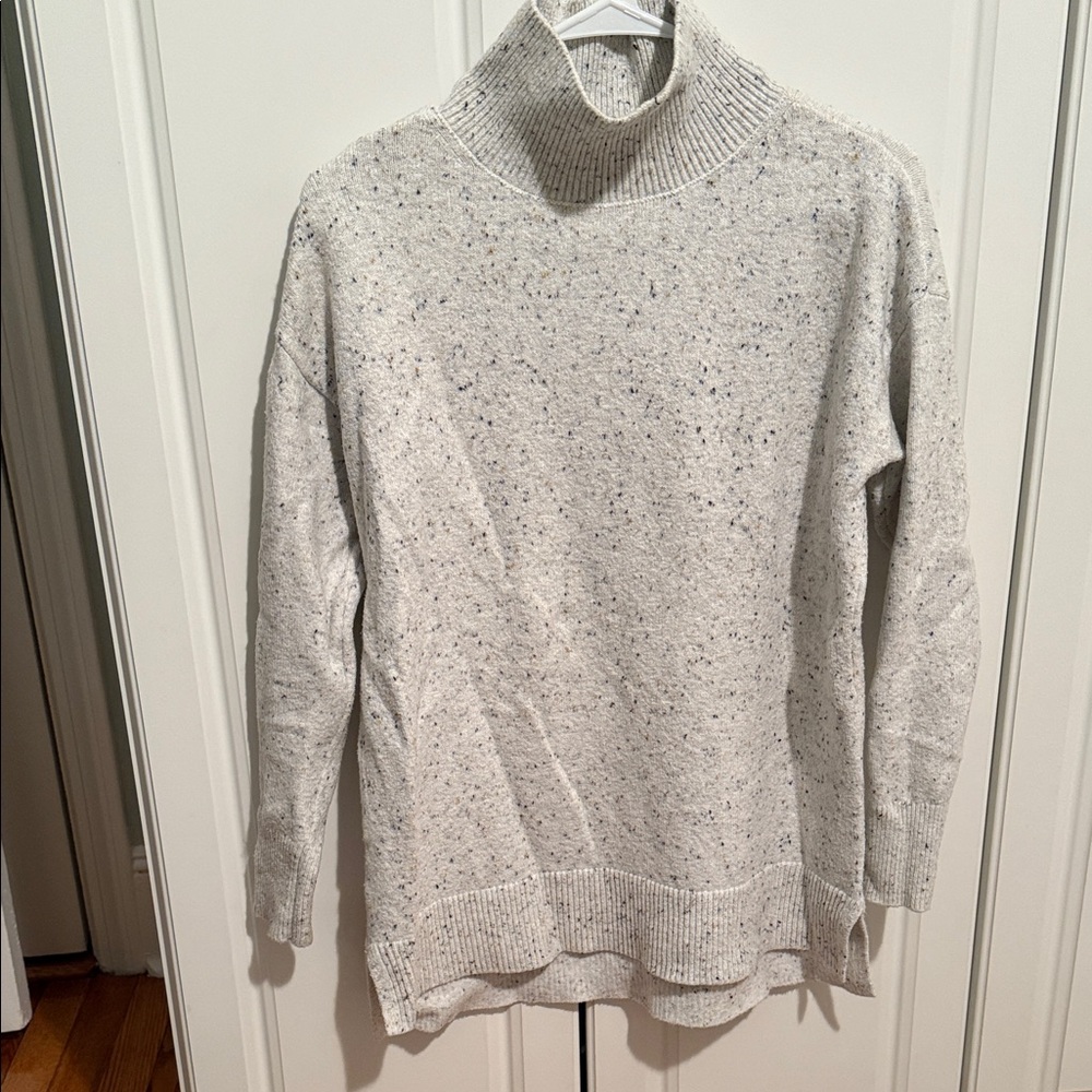 LOFT Speckled Cream Turtleneck Sweater